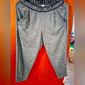 Women's UA pants